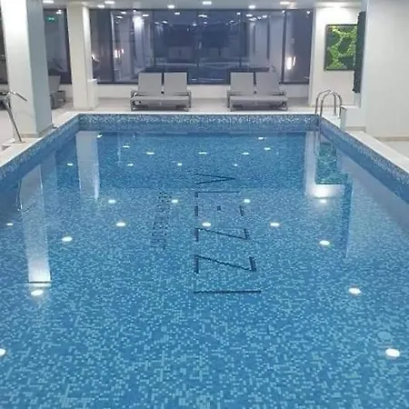 Sunshine Retreat - Pool & Апартаменты *
