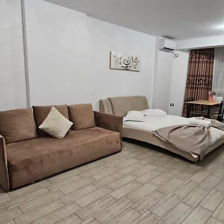 Appartamento Sunshine Retreat - Pool & Năvodari